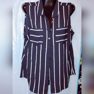 White House Black Market Size 10 Sleeveless button up blouse